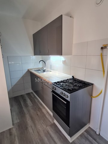 Kiadó panellakás, albérlet, Székesfehérvárott 185 E Ft / hó