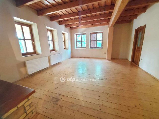 Eladó családi ház, Kecskeméten 124.9 M Ft, 1+4 szobás