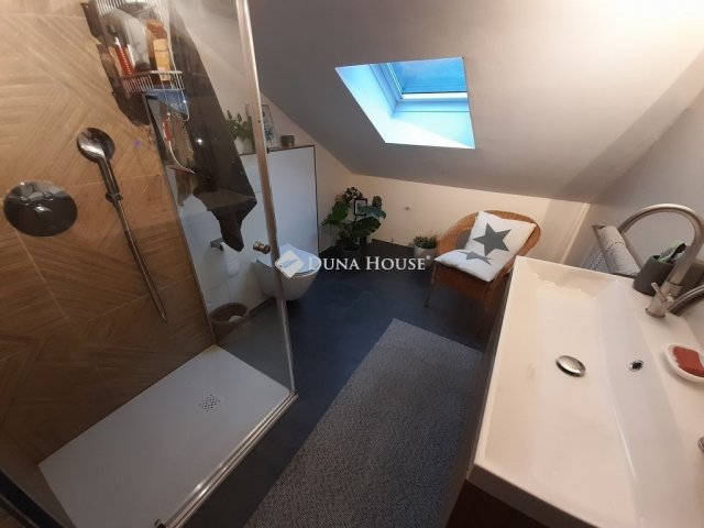 Eladó családi ház, Solymáron 299 M Ft, 7+1 szobás