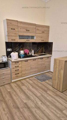 Eladó téglalakás, Budapesten, VIII. kerületben 93 M Ft, 4 szobás