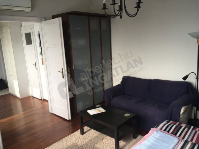 Kiadó téglalakás, albérlet, II. kerületben, Bogár utcában