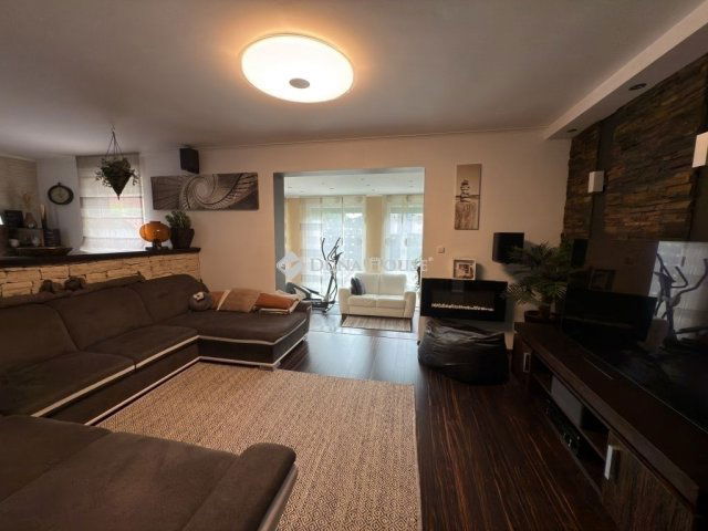 Eladó családi ház, Budapesten, XVII. kerületben 173.4 M Ft