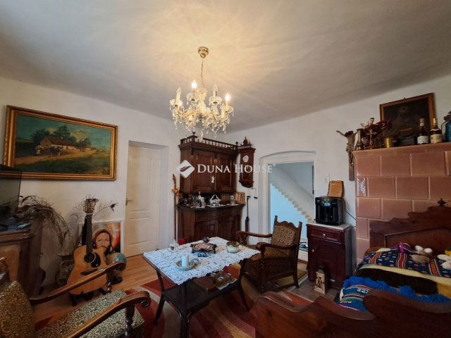 Eladó családi ház, Dávodon 12 M Ft, 2 szobás