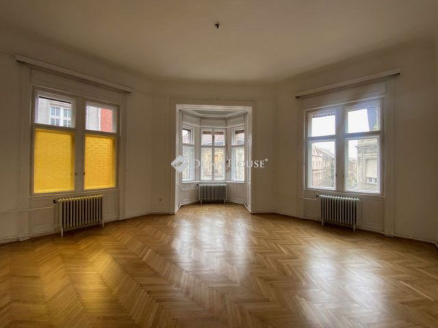 Kiadó téglalakás, albérlet, Budapesten, VI. kerületben