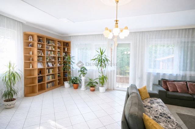 Eladó ikerház, Gödön 131 M Ft, 4 szobás / költözzbe.hu