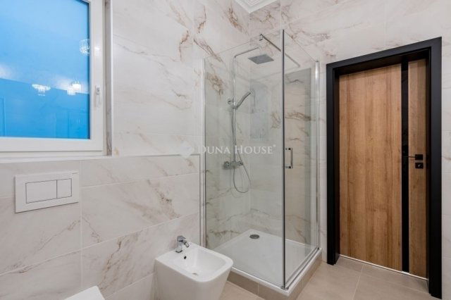 Eladó téglalakás, Budapesten, VI. kerületben 145 M Ft, 3 szobás