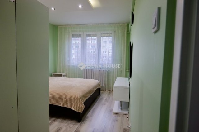 Eladó panellakás, Budapesten, III. kerületben 70.9 M Ft, 2 szobás