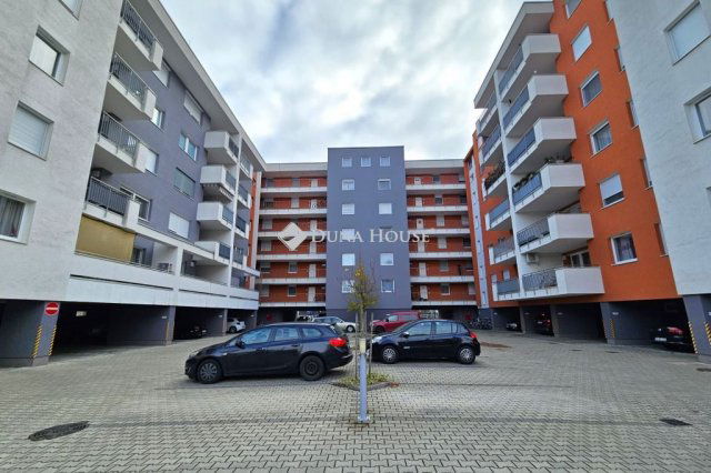 Kiadó téglalakás, albérlet, Győrött 340 E Ft / hó, 4 szobás