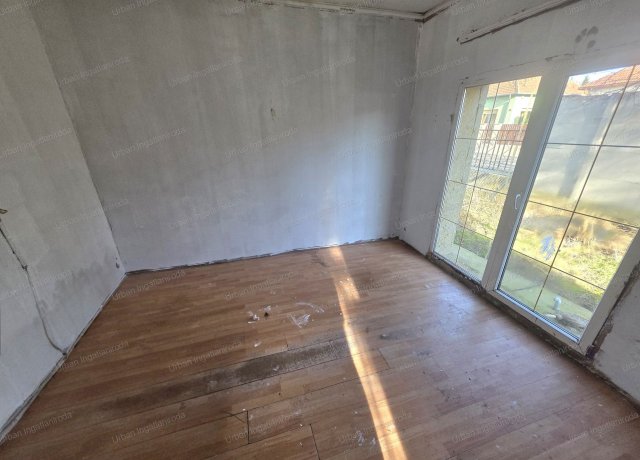 Eladó családi ház, Halásztelken 29.9 M Ft, 2 szobás