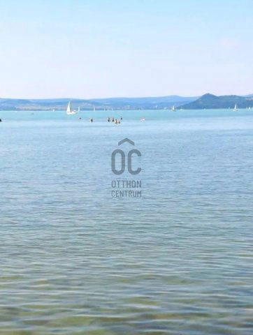 Eladó téglalakás, Siófokon 80.9 M Ft, 2 szobás