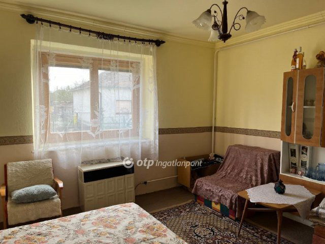 Eladó családi ház, Mikófalván 19.8 M Ft, 2 szobás