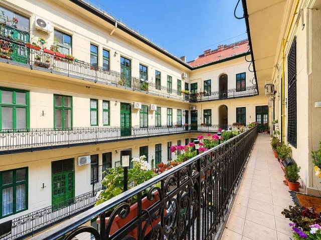 Eladó téglalakás, Budapesten, II. kerületben 199 M Ft, 3 szobás