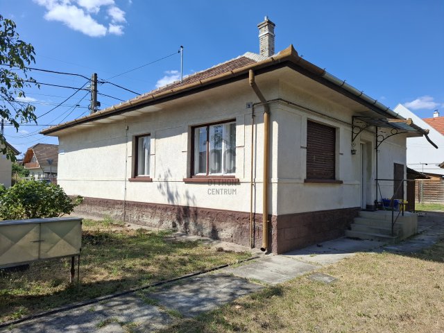 Eladó családi ház, Dunaharasztin 64 M Ft, 4 szobás