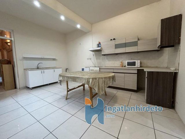 Kiadó családi ház, albérlet, Debrecenben 160 E Ft / hó