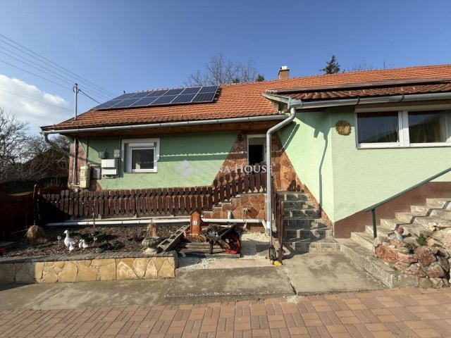 Eladó családi ház, Gyermelyen 69.9 M Ft, 6 szobás