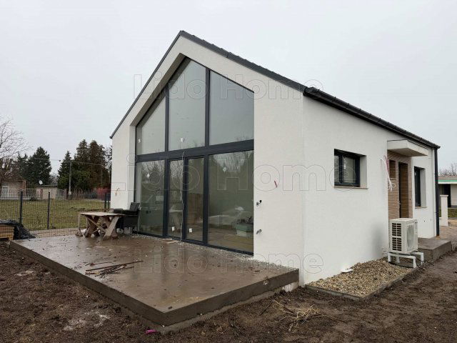 Eladó családi ház, Siófokon 88 M Ft, 3 szobás