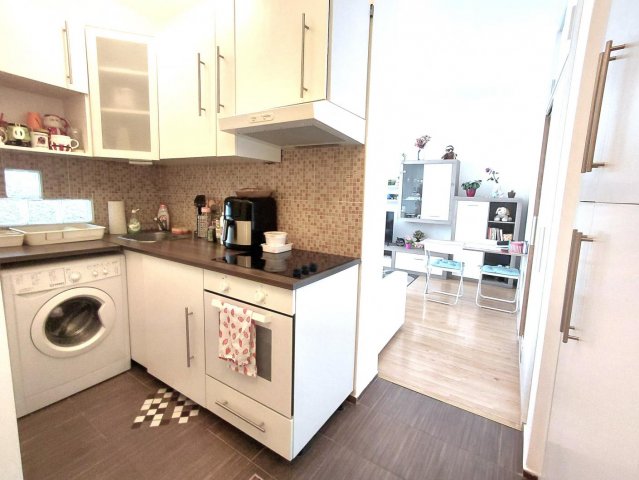 Eladó téglalakás, Oroszlányban 35 M Ft, 2 szobás