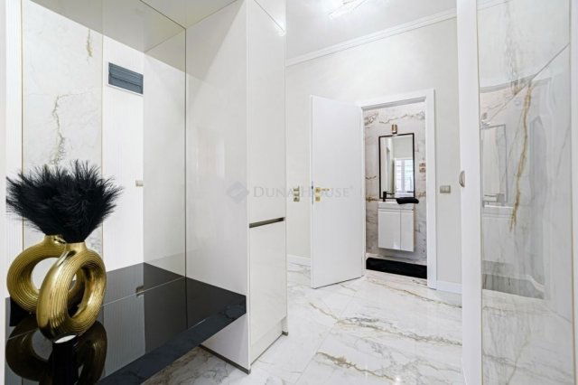 Eladó téglalakás, Budapesten, II. kerületben 289 M Ft, 3 szobás