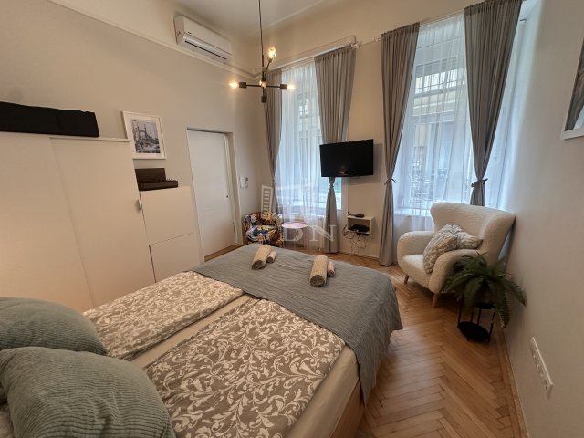 Eladó téglalakás, Budapesten, IX. kerületben 49.9 M Ft, 1 szobás