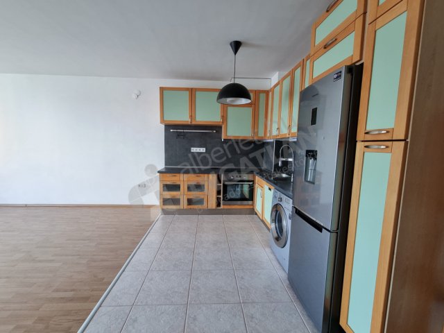 Kiadó téglalakás, albérlet, VIII. kerületben, Lujza utcában