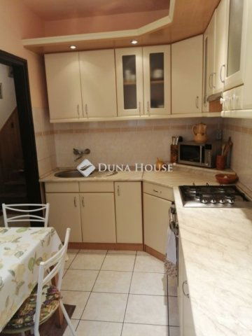 Eladó családi ház, Kecskeméten 149 M Ft, 7 szobás