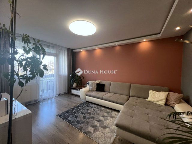 Eladó panellakás, Budapesten, XVIII. kerületben 85 M Ft