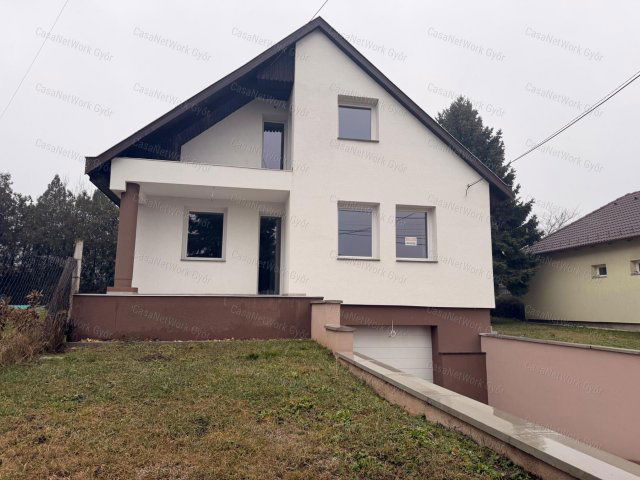 Eladó családi ház, Győrújbaráton 129.9 M Ft, 4 szobás
