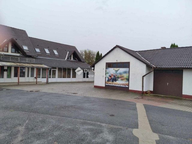 Eladó családi ház, Szentlőrincen 85 M Ft, 3 szobás