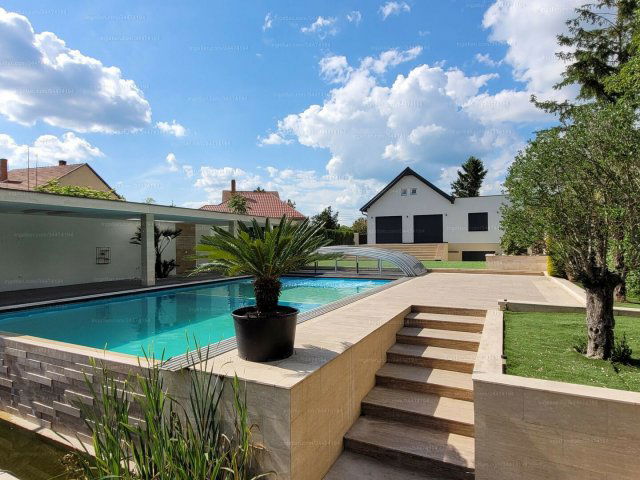 Eladó családi ház, Kónyon, Rákóczi utcában 179.9 M Ft