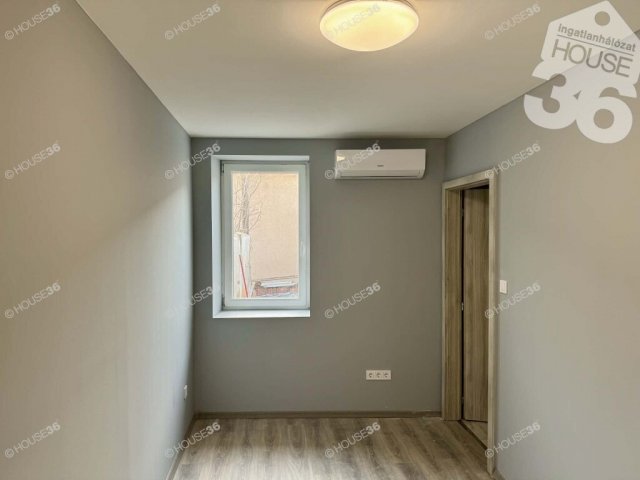 Eladó családi ház, Kecskeméten 46.9 M Ft, 2 szobás