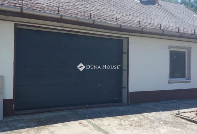Eladó családi ház, Makón 79 M Ft, 4 szobás