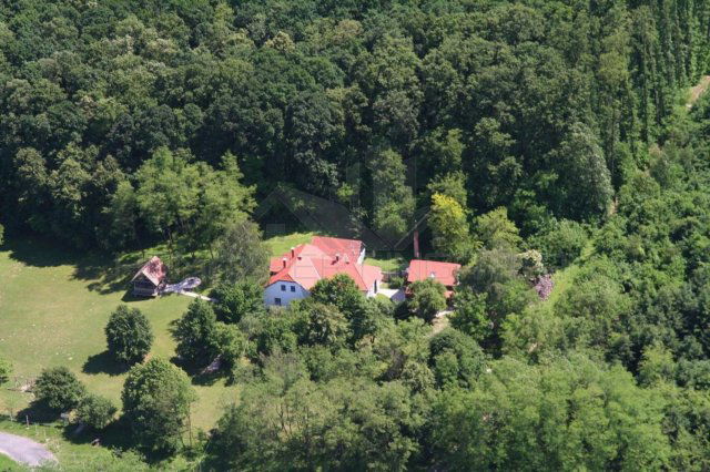 Eladó hotel, Bakonyszentlászlón 287 M Ft / költözzbe.hu