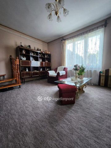 Eladó családi ház, Felsőpakonyban 69.9 M Ft, 2+2 szobás