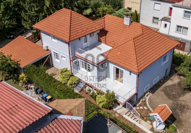 Eladó családi ház, Budapesten, III. kerületben 324 M Ft