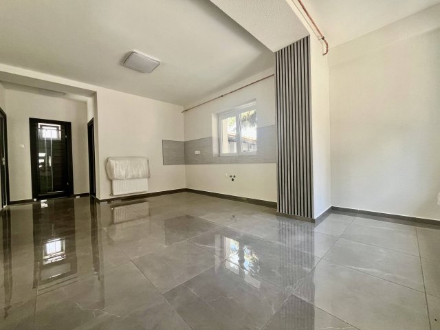 Eladó családi ház, Békéscsabán 49.5 M Ft, 2 szobás