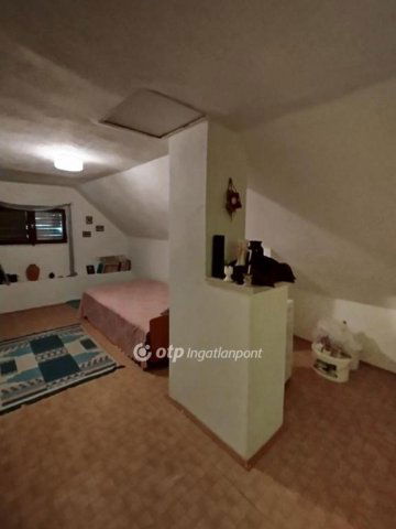 Eladó nyaraló, Pécsváradon 12.5 M Ft, 1 szobás