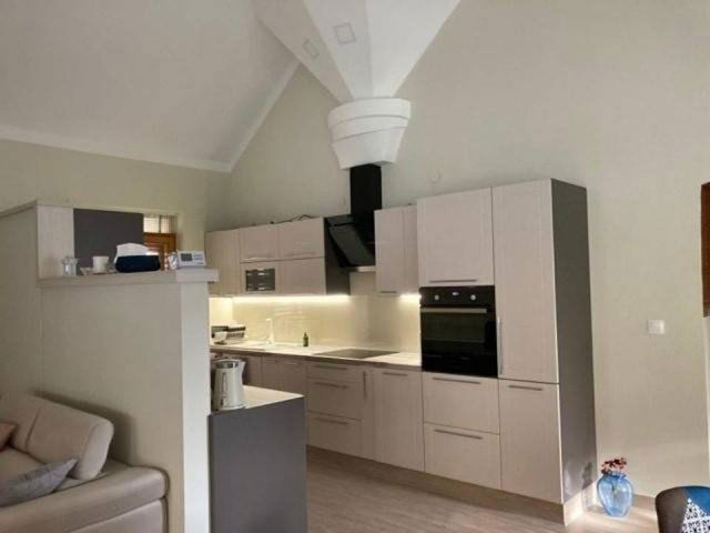 Eladó családi ház, Pécsett 94.9 M Ft, 4 szobás