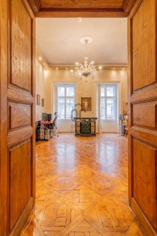 Eladó téglalakás, Budapesten, VI. kerületben 135.99 M Ft