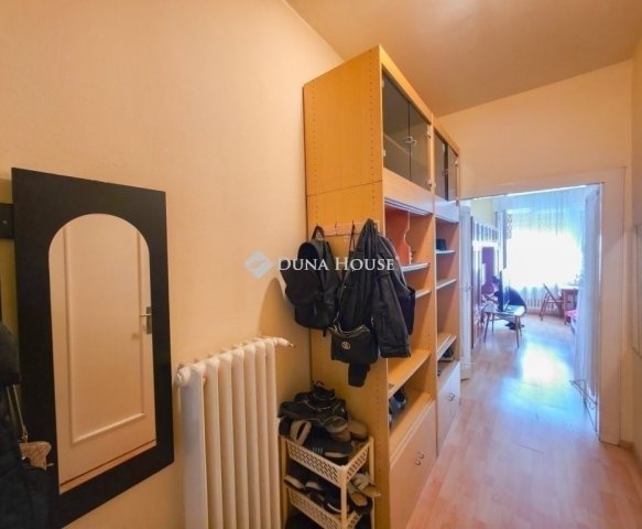 Eladó téglalakás, Budapesten, VII. kerületben 64.9 M Ft