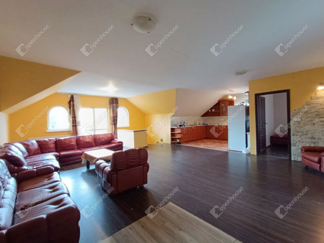 Eladó családi ház, Harkán 130 M Ft, 7 szobás