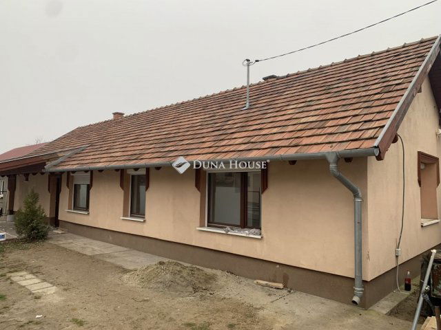 Eladó családi ház, Örkényen 42 M Ft, 3 szobás