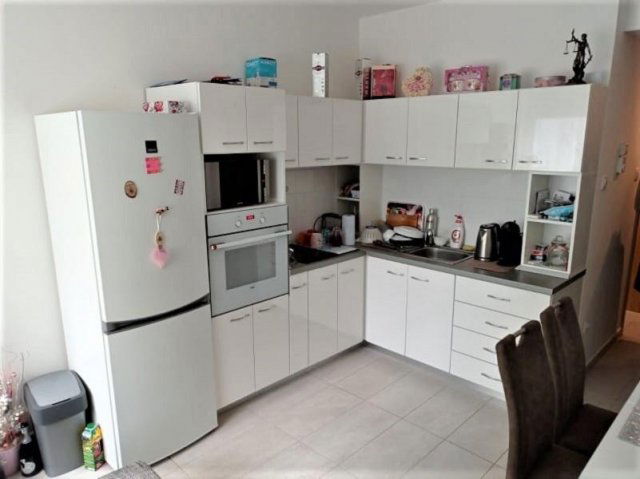 Kiadó téglalakás, albérlet, Debrecenben 210 E Ft / hó