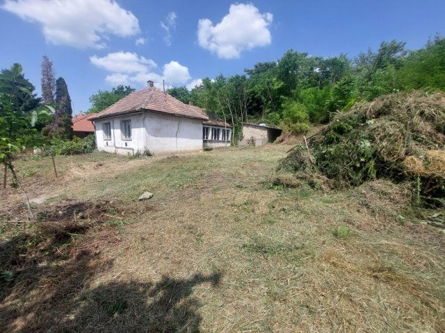 Eladó családi ház, Kulcson 15.9 M Ft, 2 szobás