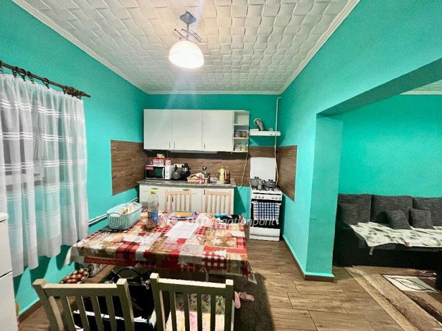 Eladó családi ház, Jászapátiban 12.9 M Ft, 2 szobás