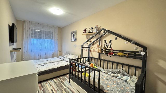 Eladó panellakás, Nyíregyházán 42.85 M Ft, 2 szobás