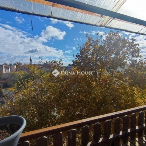 Eladó téglalakás, Szegeden 54.9 M Ft, 2 szobás