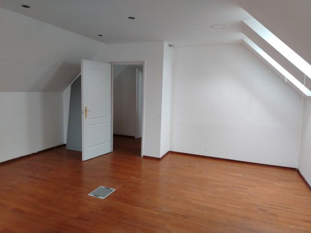Kiadó üzlethelyiség, Budapesten, VI. kerületben, Bajza utcában