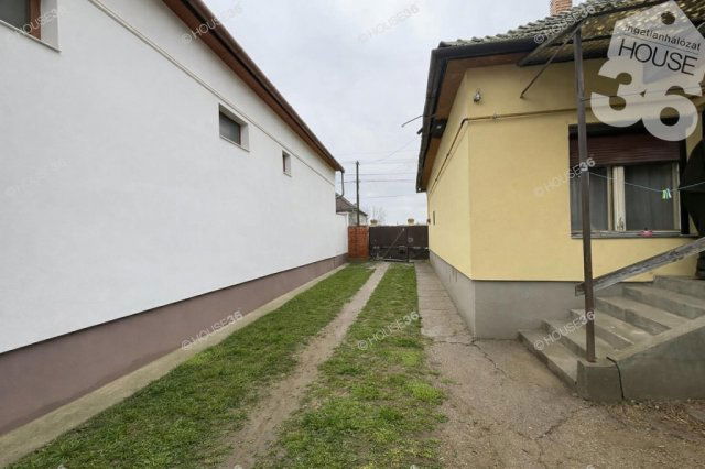 Eladó családi ház, Faddon 17.995 M Ft, 3 szobás