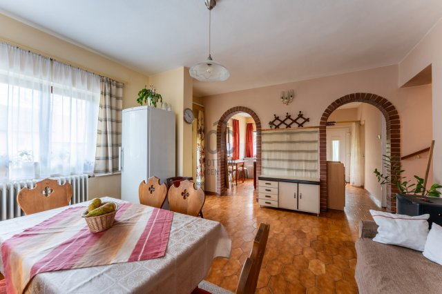 Eladó családi ház, Szabadbattyánban 72.9 M Ft, 4 szobás