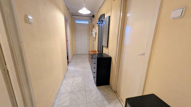 Eladó téglalakás, Kecskeméten 53 M Ft, 3 szobás